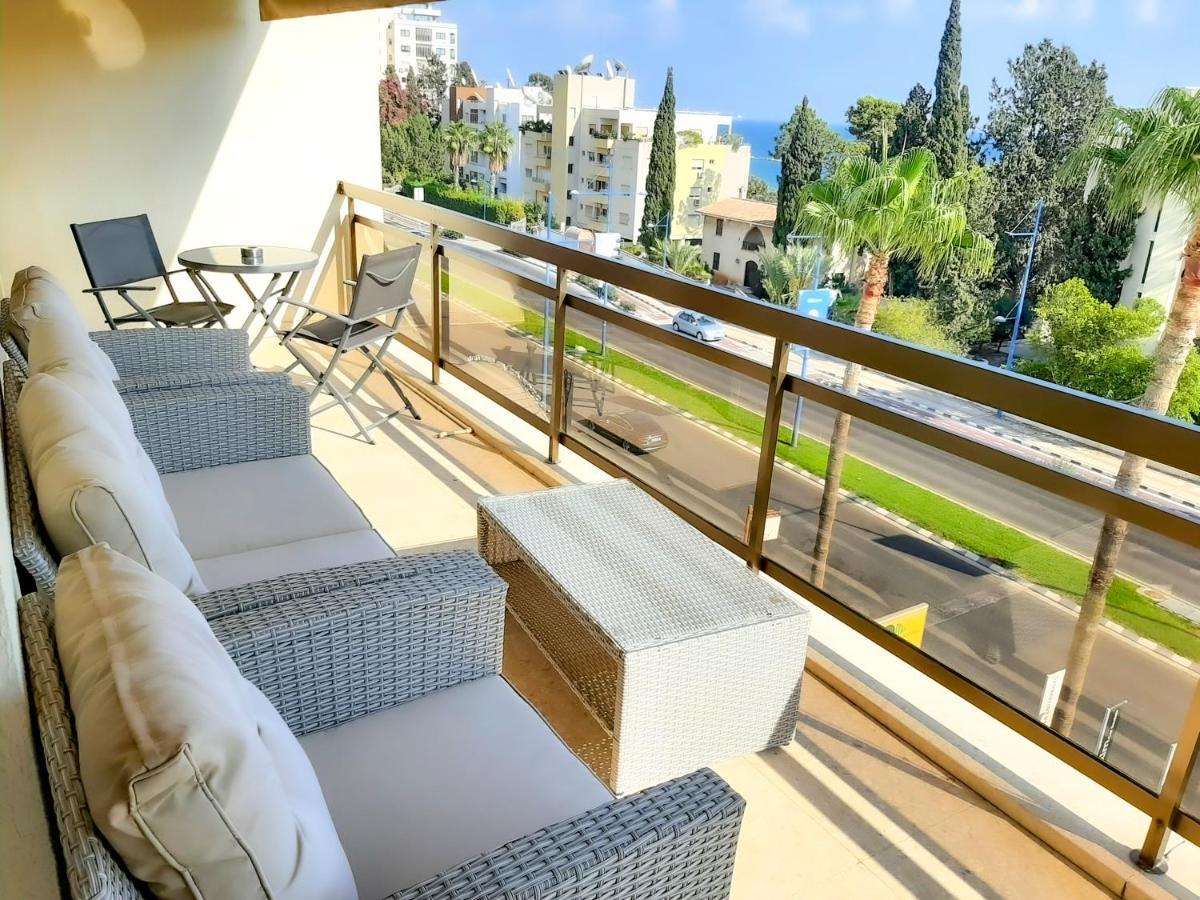 Samson Sea Breeze, 3Bed Sleeps 6, Free Wifi Appartement Limasol Buitenkant foto