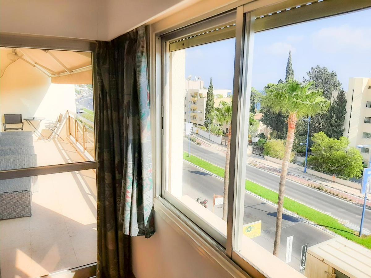 Samson Sea Breeze, 3Bed Sleeps 6, Free Wifi Appartement Limasol Buitenkant foto