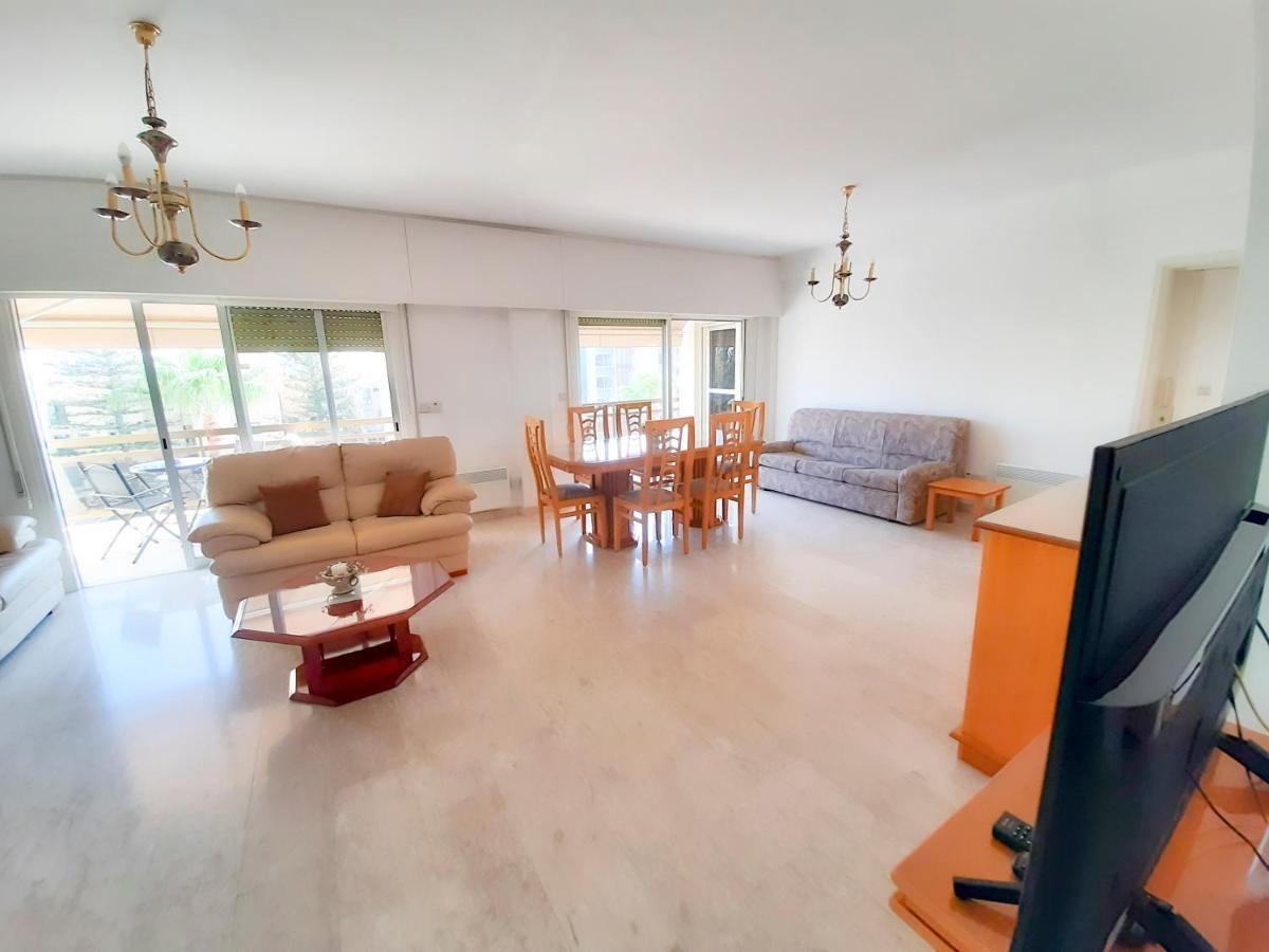 Samson Sea Breeze, 3Bed Sleeps 6, Free Wifi Appartement Limasol Buitenkant foto