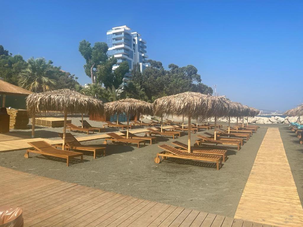 Samson Sea Breeze, 3Bed Sleeps 6, Free Wifi Appartement Limasol Buitenkant foto