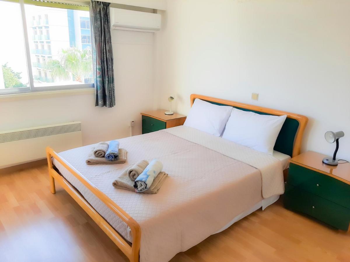 Samson Sea Breeze, 3Bed Sleeps 6, Free Wifi Appartement Limasol Buitenkant foto