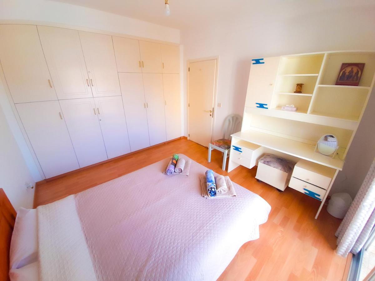 Samson Sea Breeze, 3Bed Sleeps 6, Free Wifi Appartement Limasol Buitenkant foto